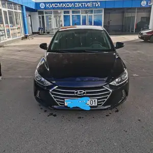 Hyundai Elantra, 2018