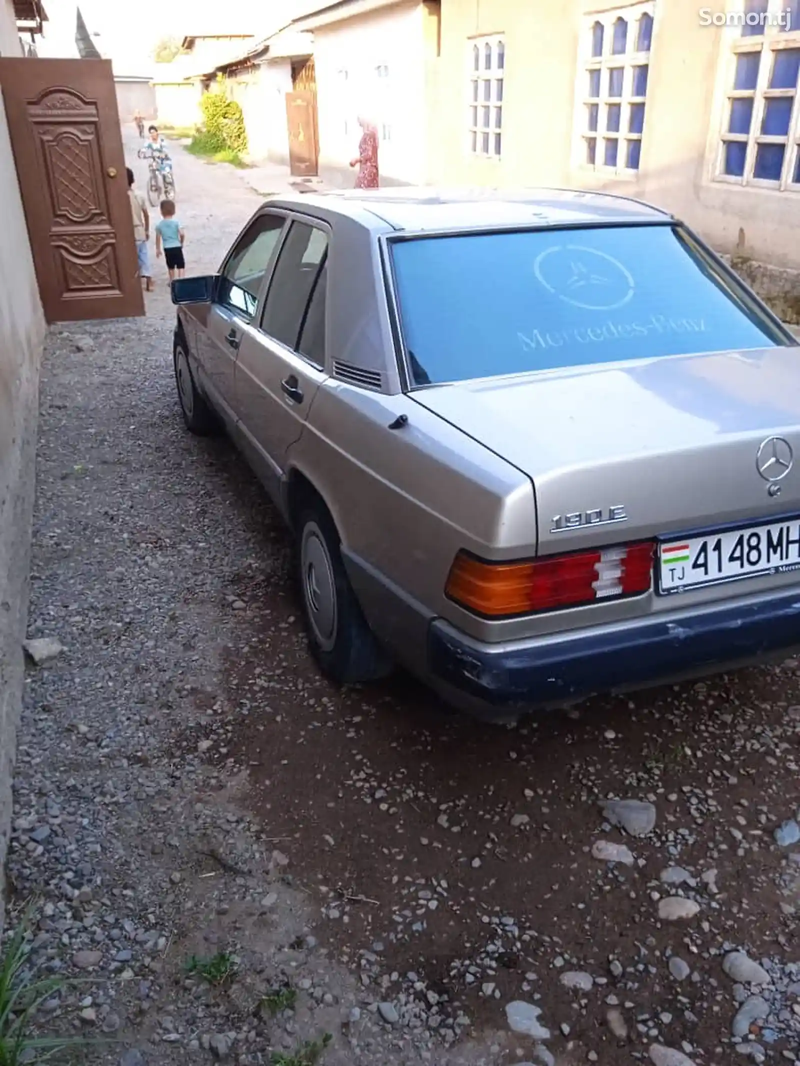 Mercedes-Benz E class, 1990-5