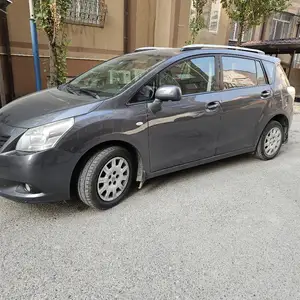 Toyota Verso, 2011