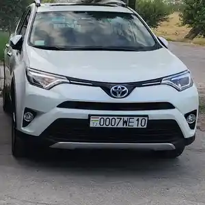 Toyota RAV 4, 2016