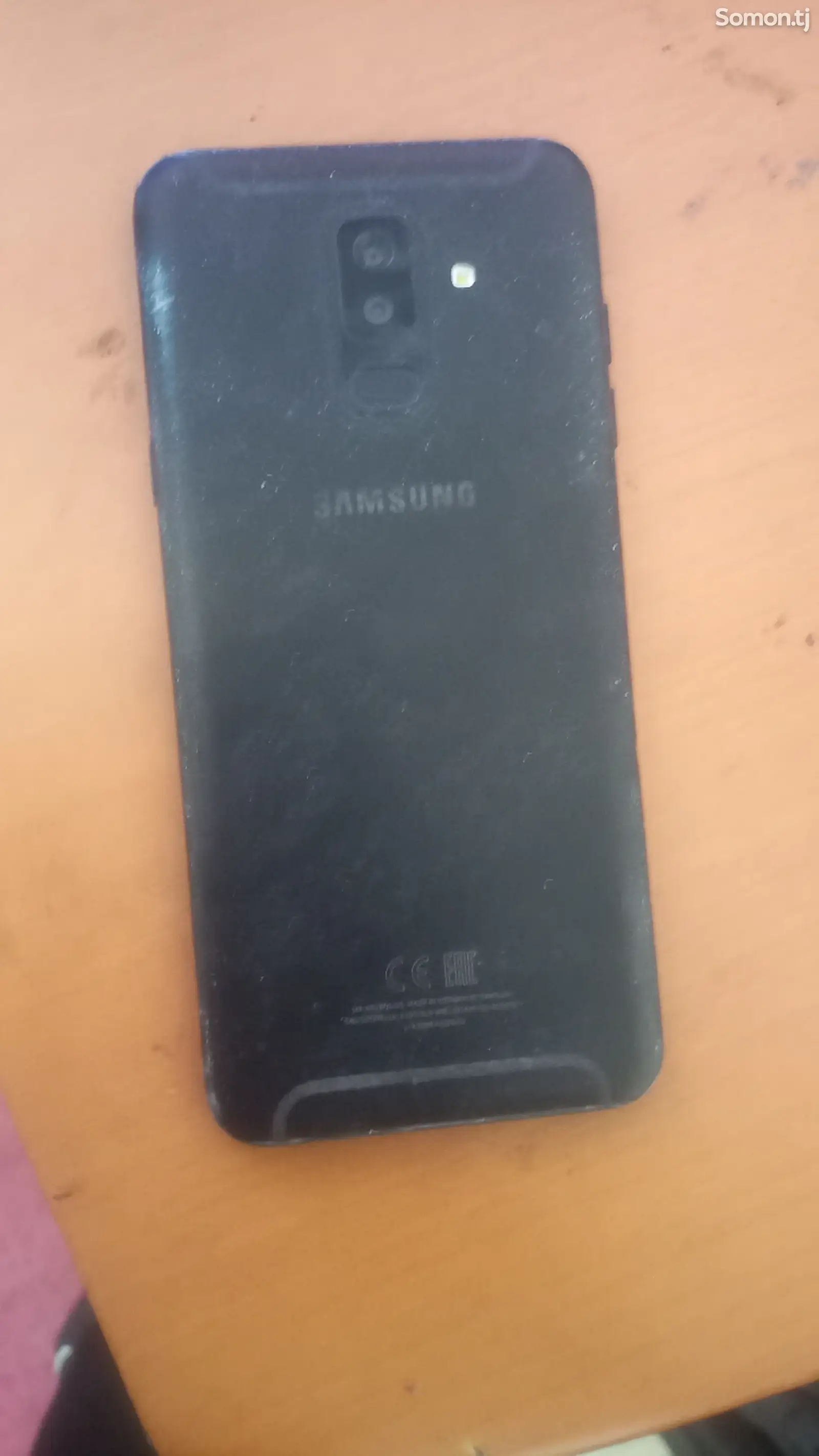 Samsung Galaxy 6 plus-1