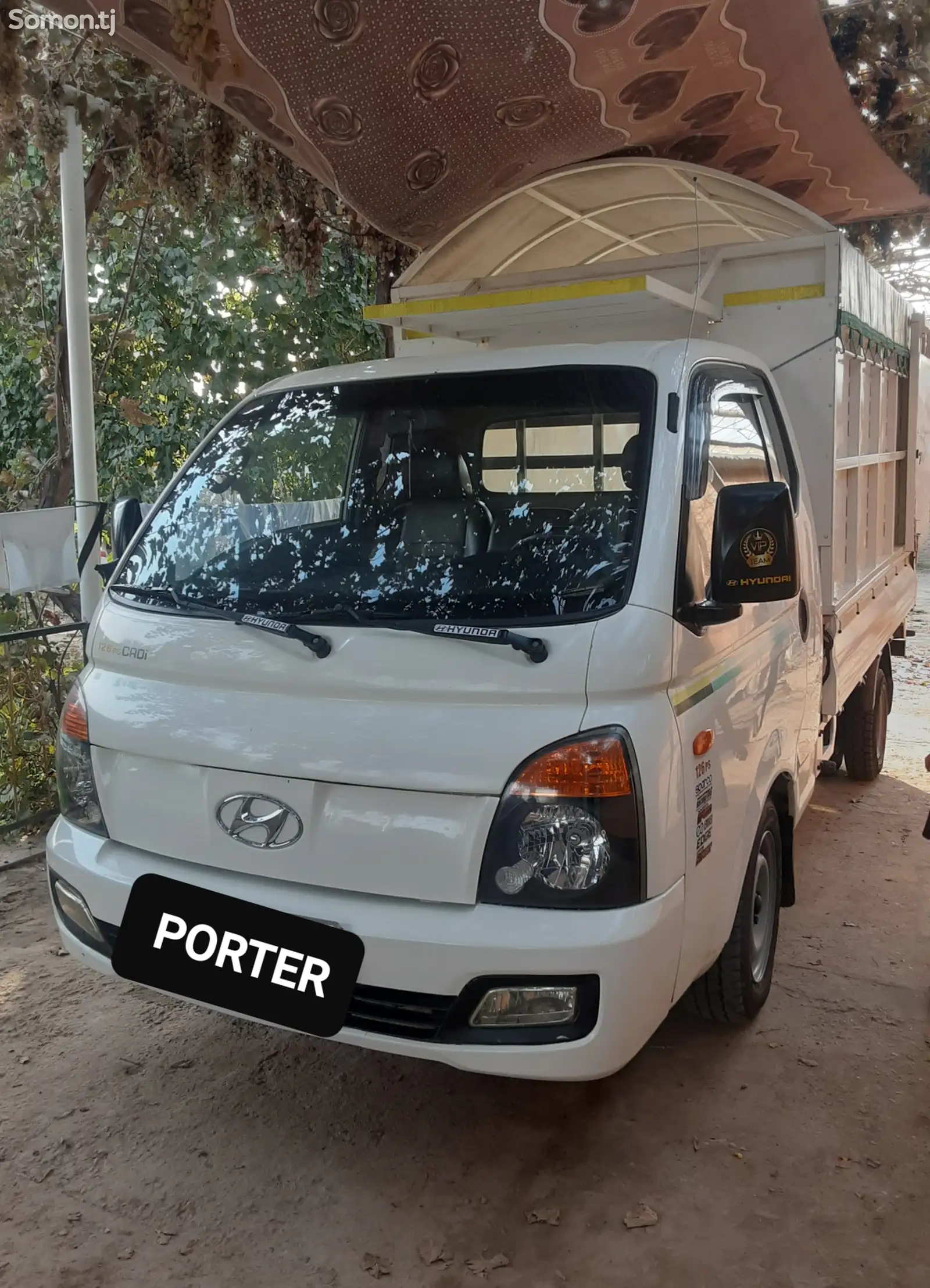 Бортовой автомобиль Hyundai Porter, 2011-1