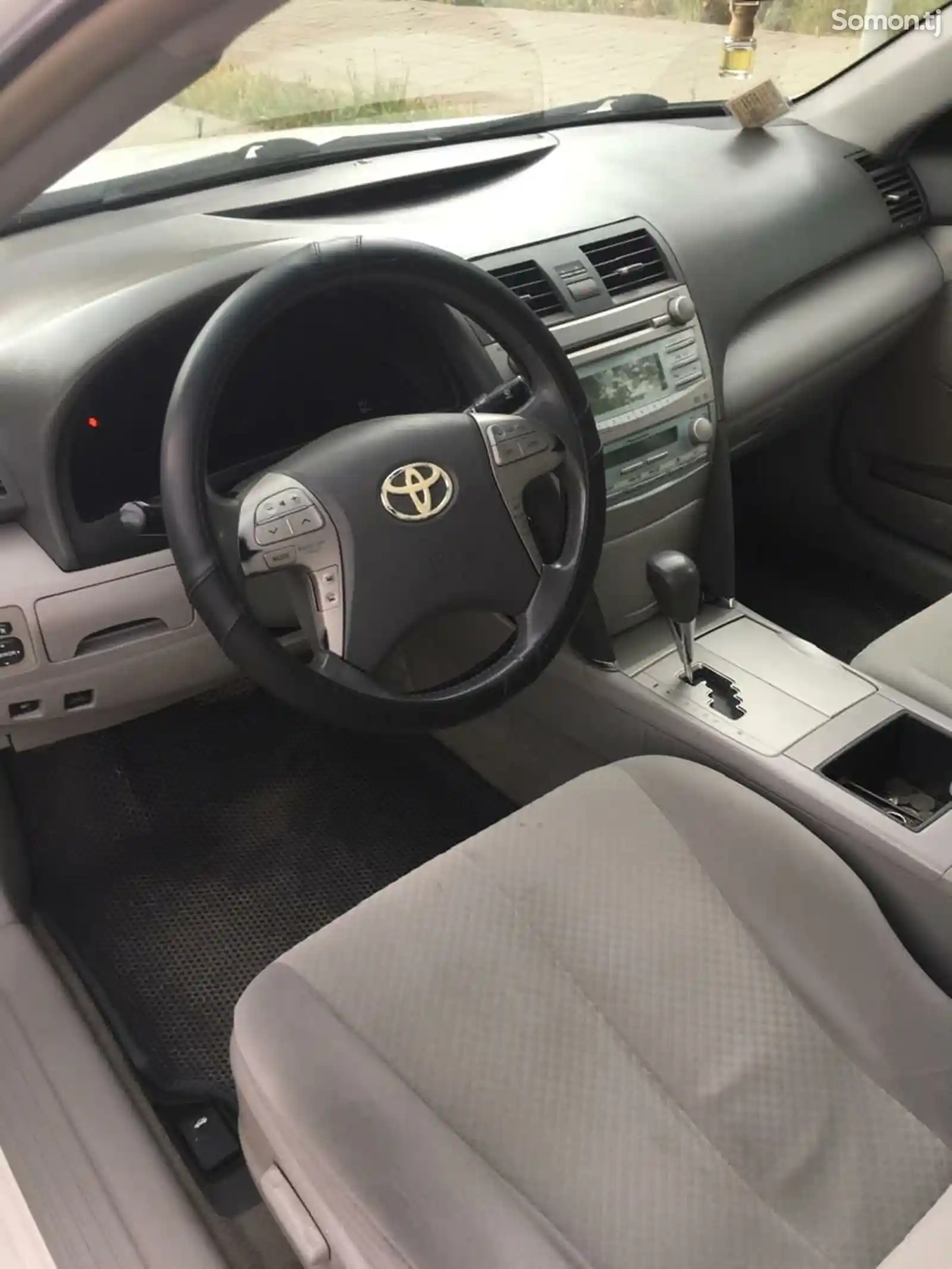 Toyota Camry, 2010-4