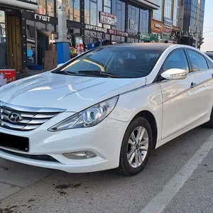 Hyundai Sonata, 2011