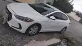 Hyundai Elantra, 2017-6