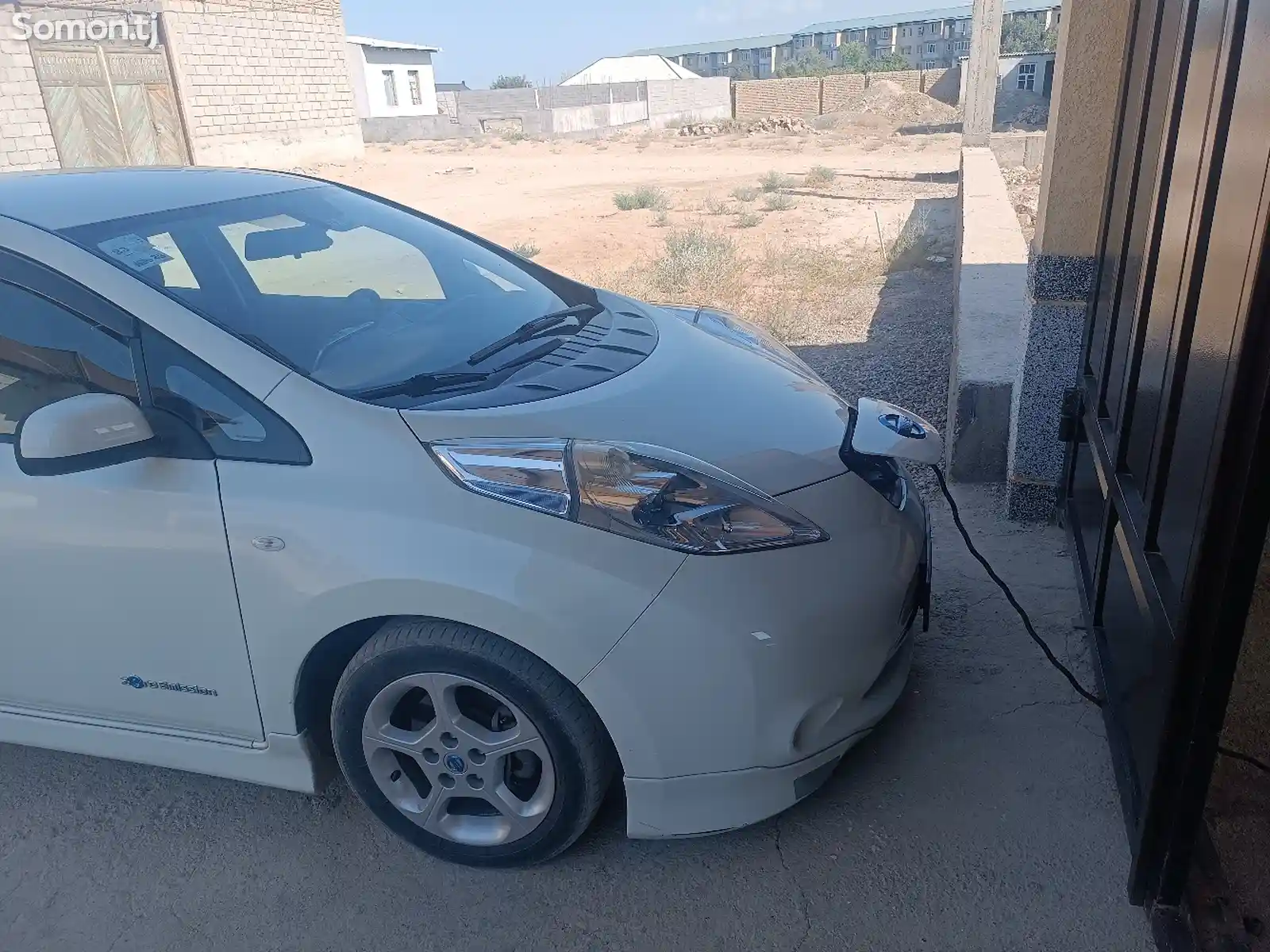 Nissan Leaf, 2011-4