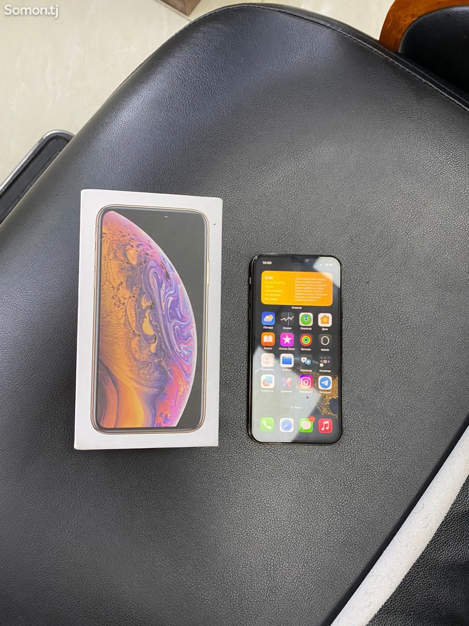 Apple iPhone Xs, 256 gb, Gold-1