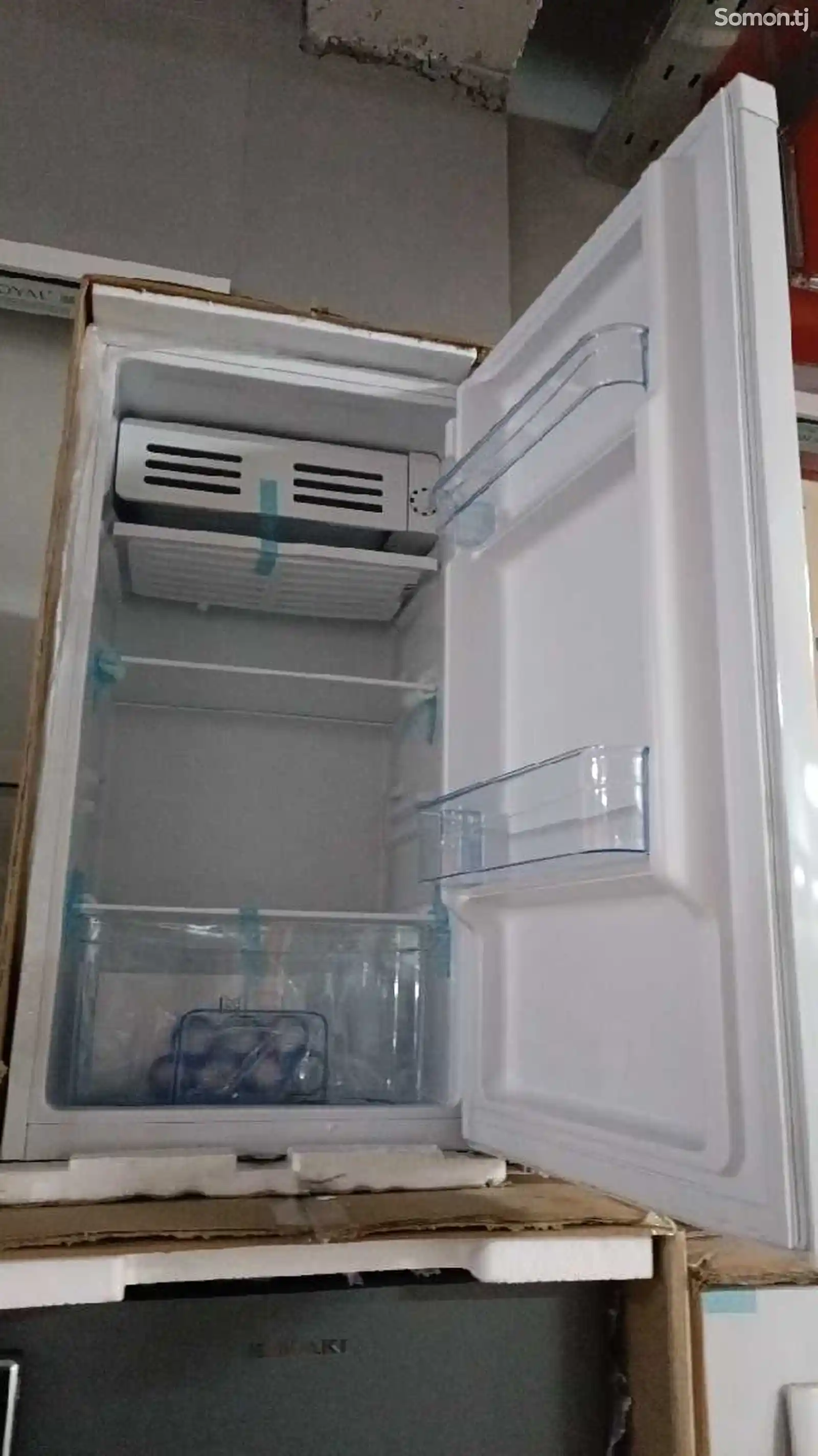 Холодильник Arviga 125W-2