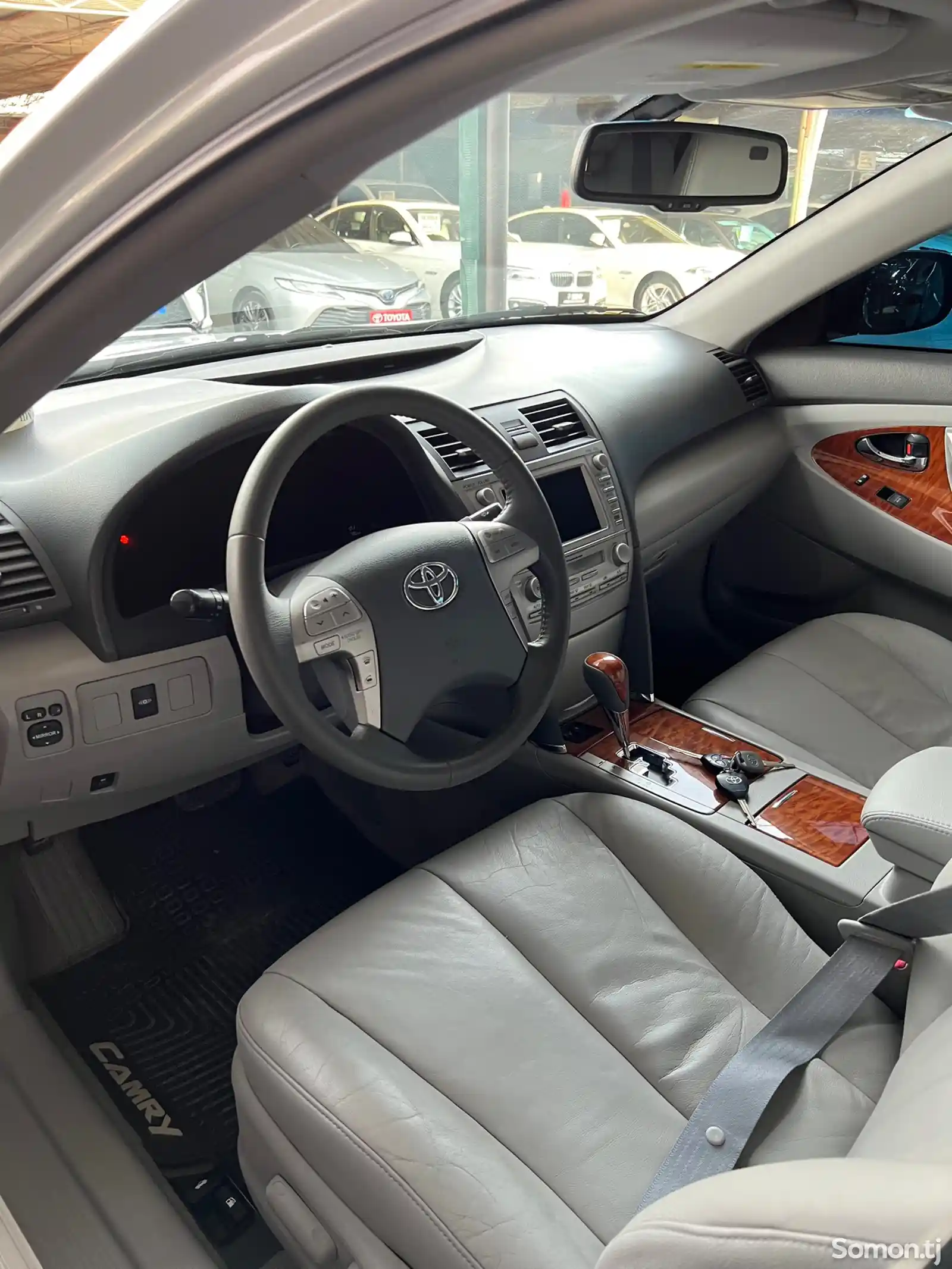 Toyota Camry, 2011-6