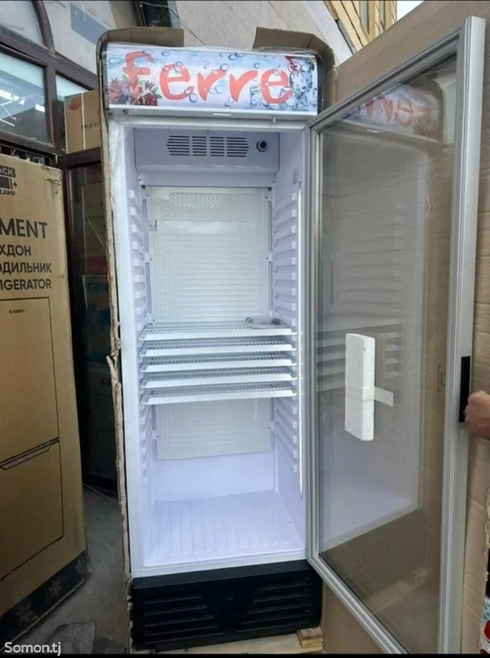 Витринный Холодильник Ferre-3