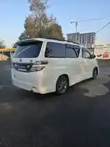 Toyota Vellfire, 2010-13