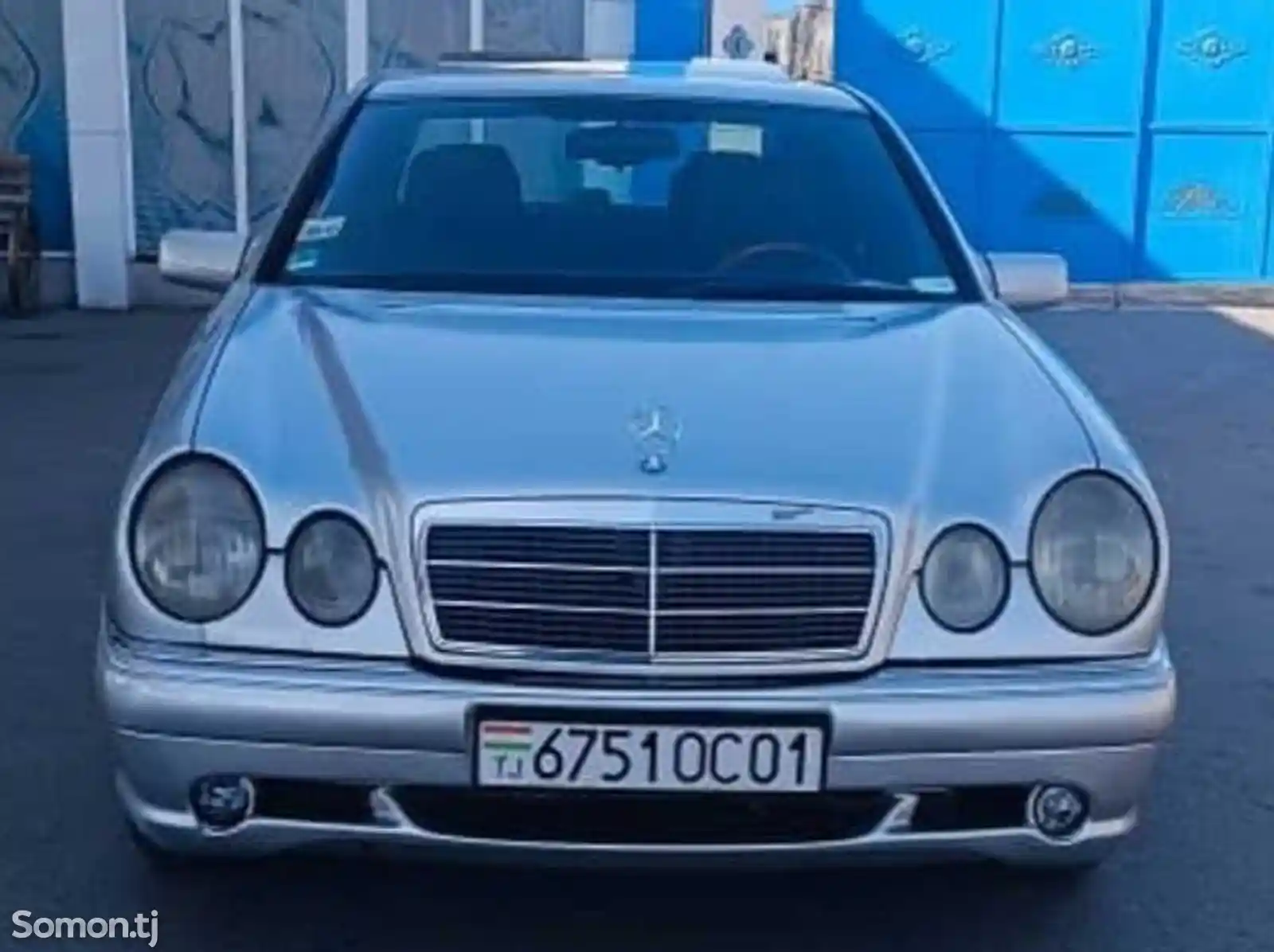 Лобовое стекло на Mercedes Benz w210