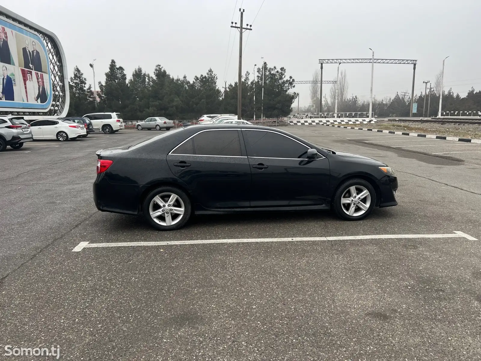 Toyota Camry, 2013-1