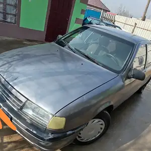 Opel Vectra A, 1990