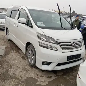 Toyota Vellfire, 2014