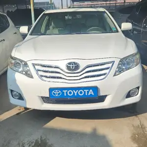 Toyota Camry, 2011