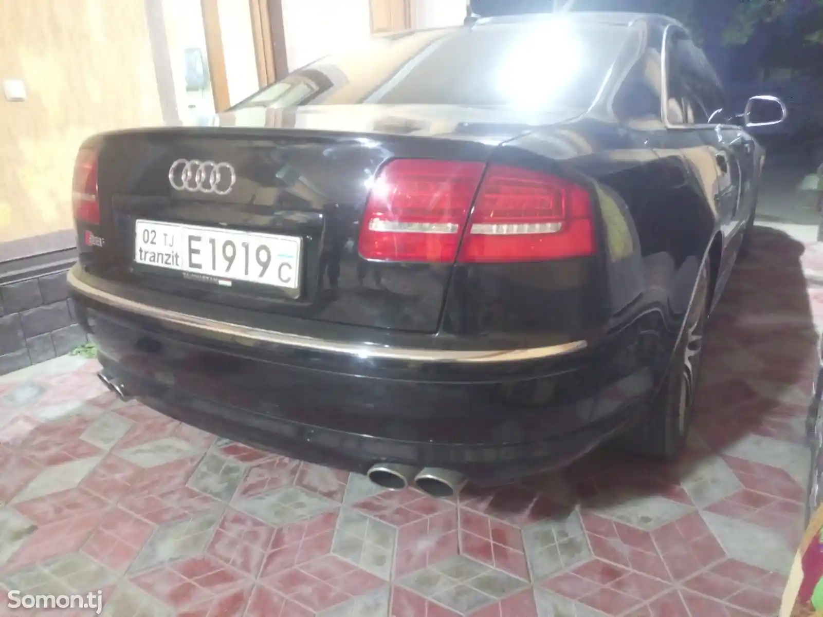 Audi S8, 2010-8