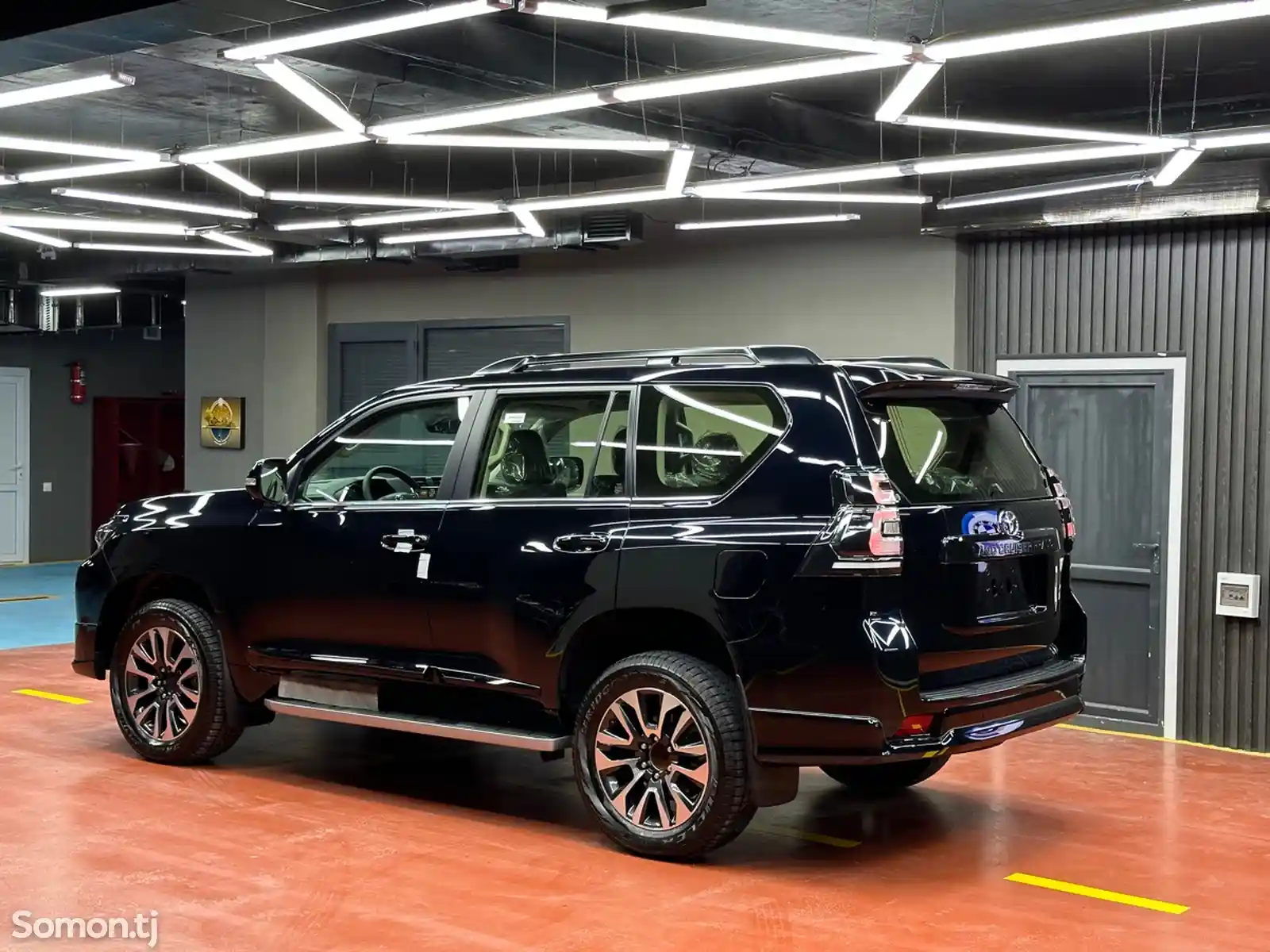 Toyota Land Cruiser Prado, 2024-4