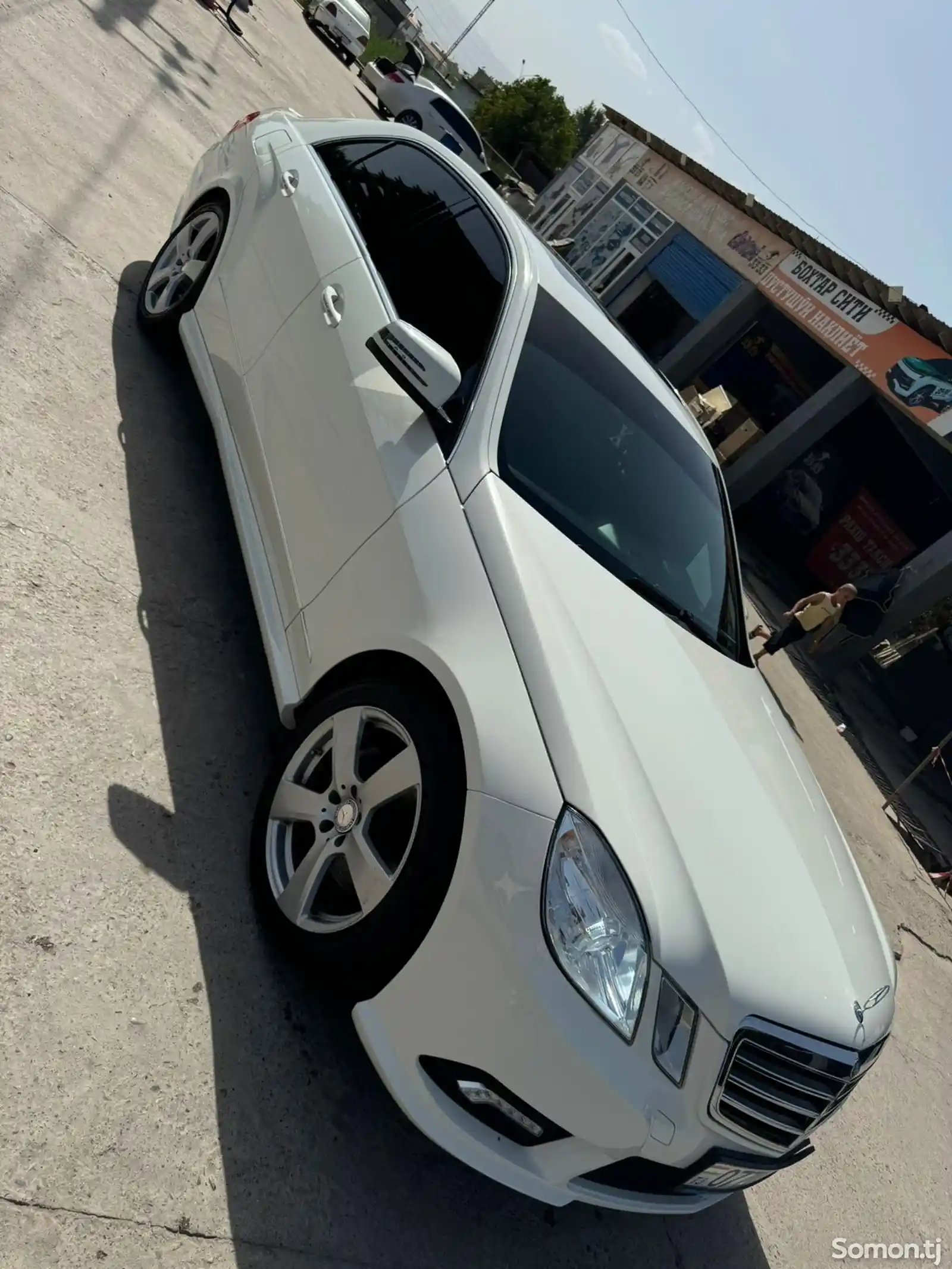 Mercedes-Benz E class, 2011-5