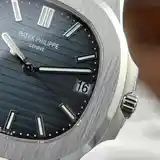 Часы Patek Philippe Nautilus 5811/1G-001-5