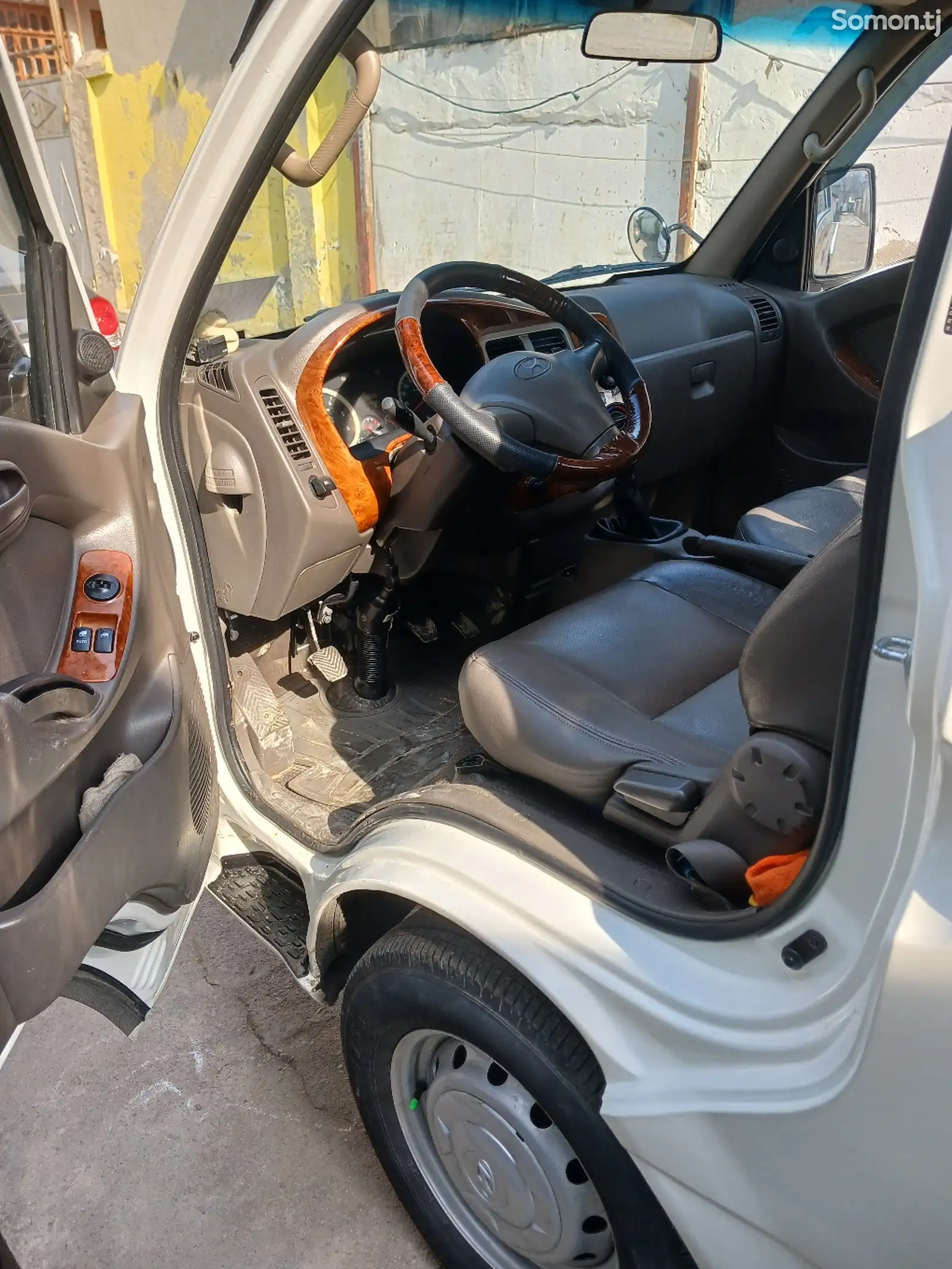 Бортовой автомобиль Hyundai Porter 2 crd 126, 2011-1