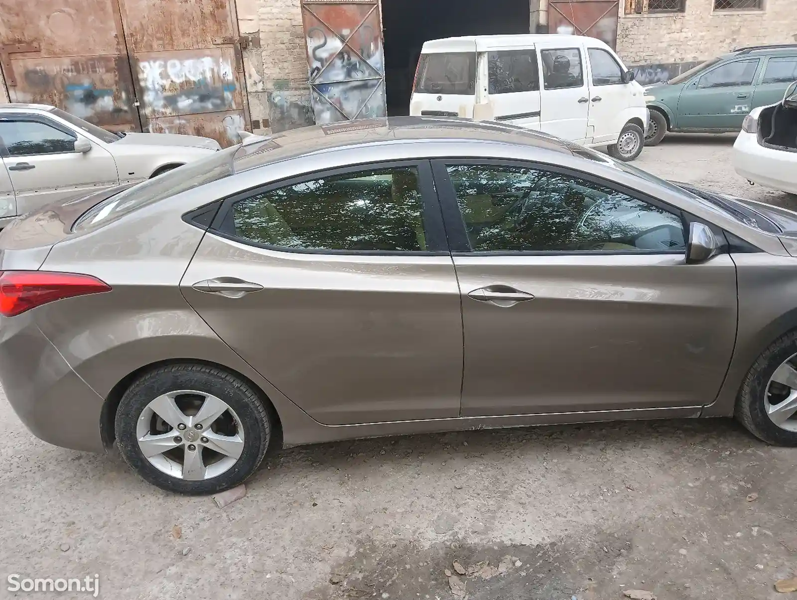 Hyundai Elantra, 2011-9