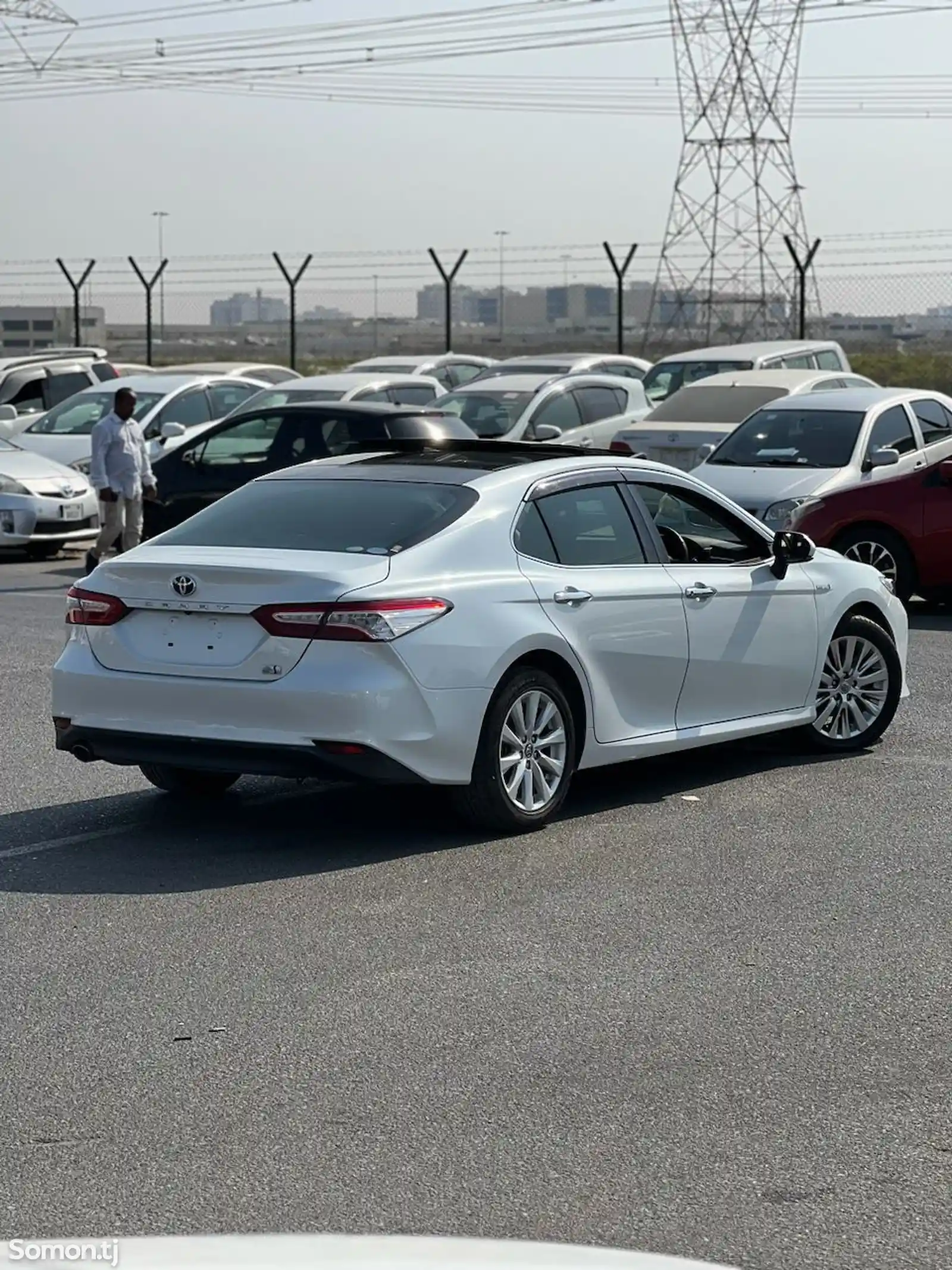 Toyota Camry, 2017-10