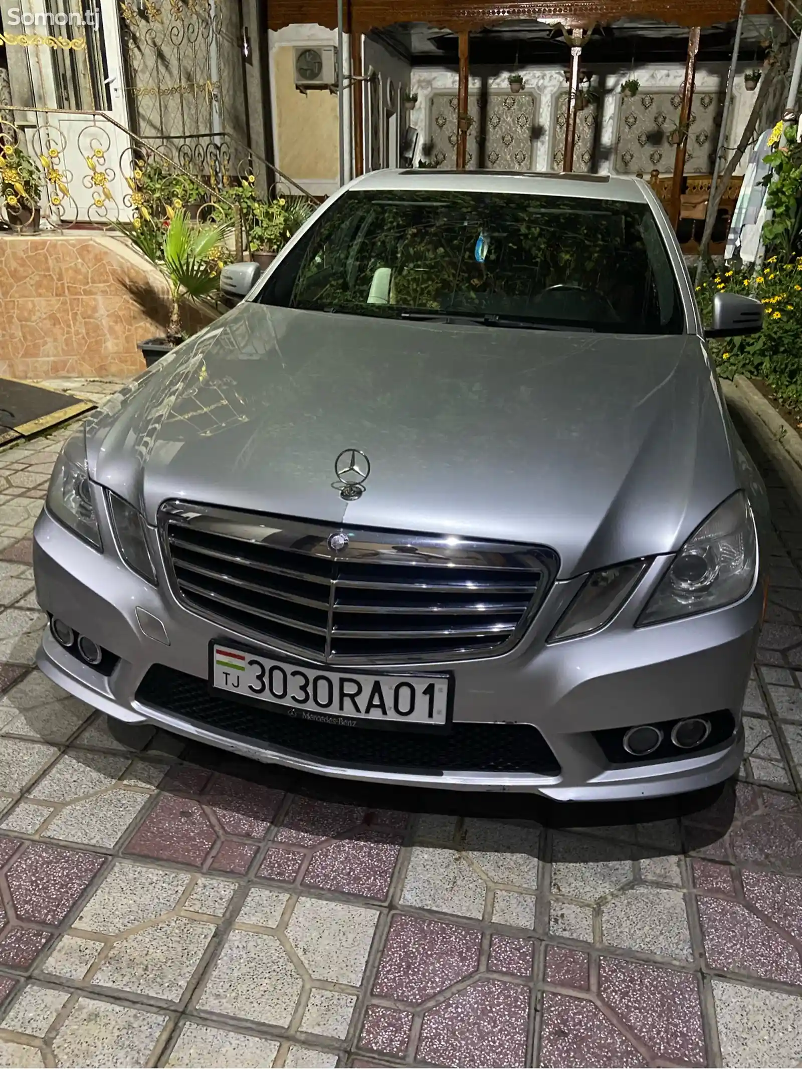 Mercedes-Benz E class, 2010-1