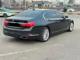 BMW 7 series, 2017-9