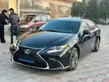 Lexus ES series, 2016-2