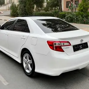 Toyota Camry, 2013