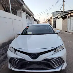 Toyota Camry, 2020