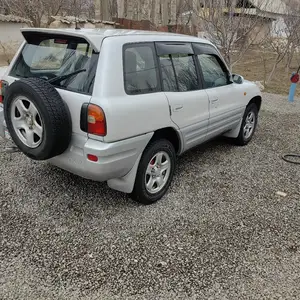 Toyota RAV 4, 1996