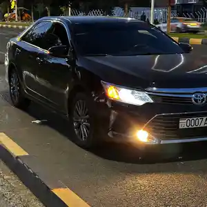 Toyota Camry, 2015