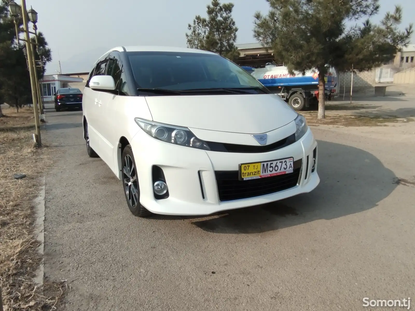 Toyota Estima, 2015-1