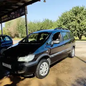 Opel Zafira, 2000