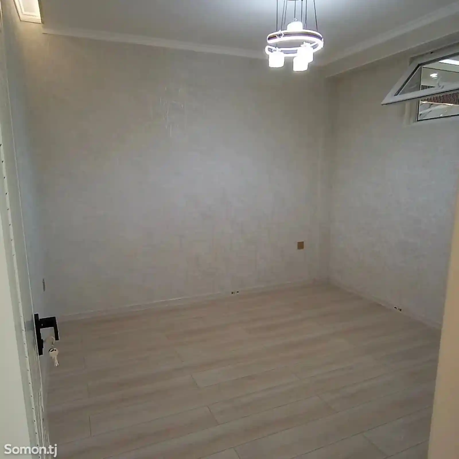 3-комн. квартира, 4 этаж, 80 м², 102 мкр-5