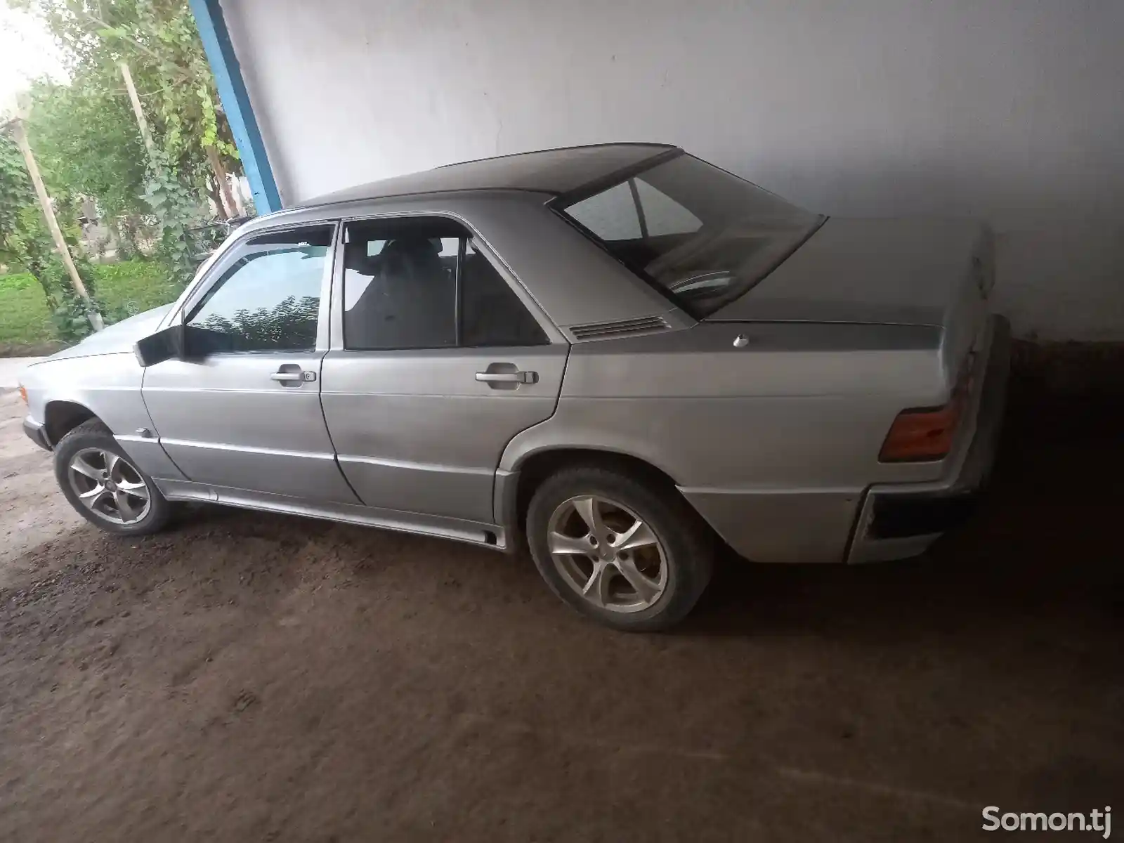 Mercedes-Benz W201, 1990-2