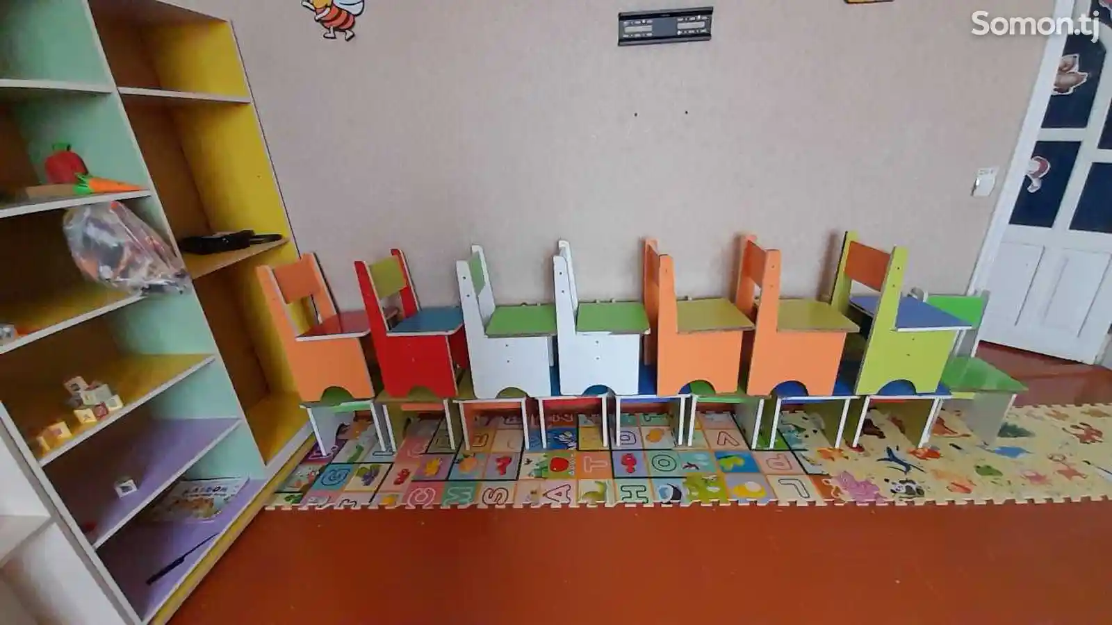 Стол со стульчиками для детей-4