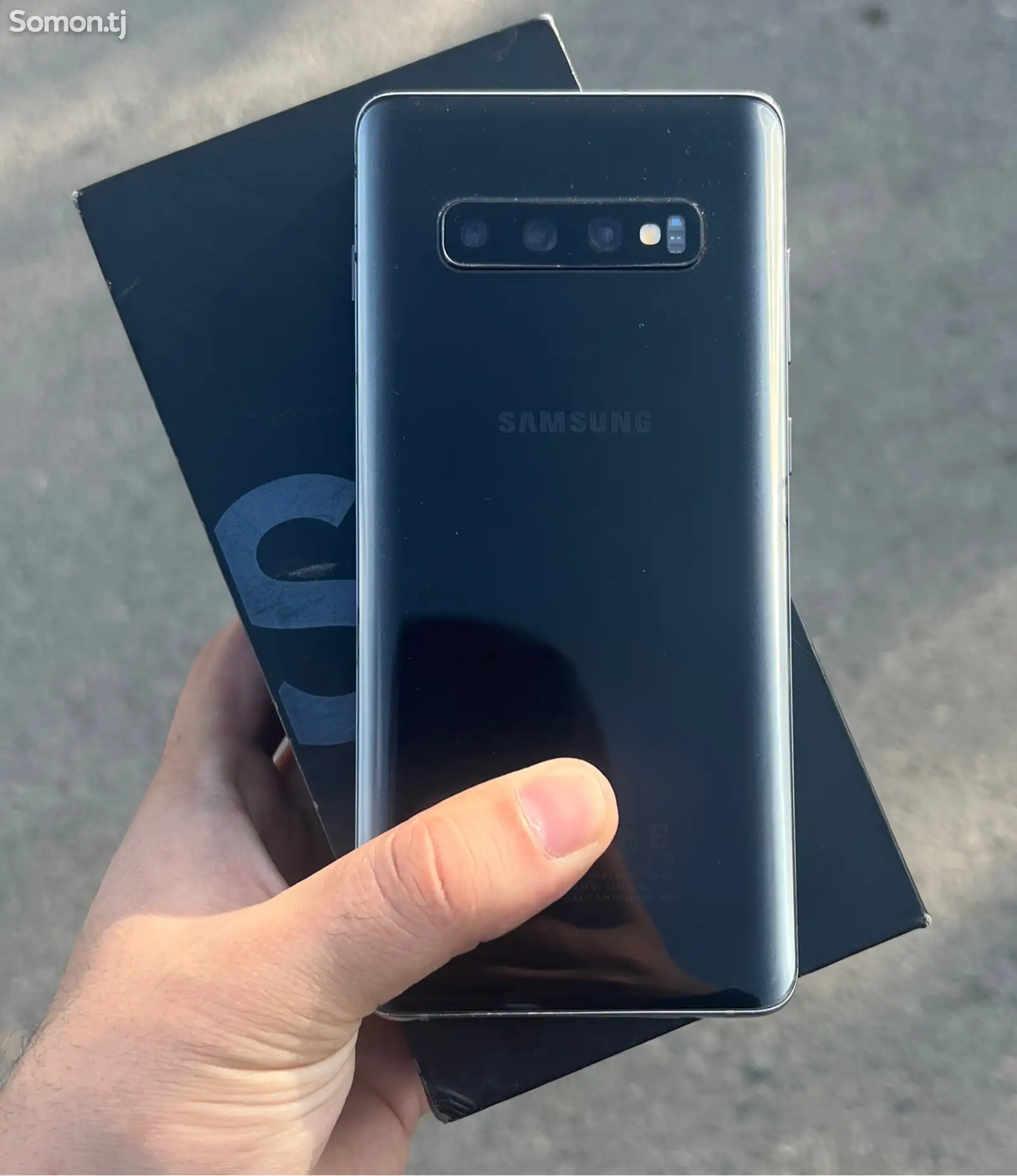 Samsung Galaxy S10+-1