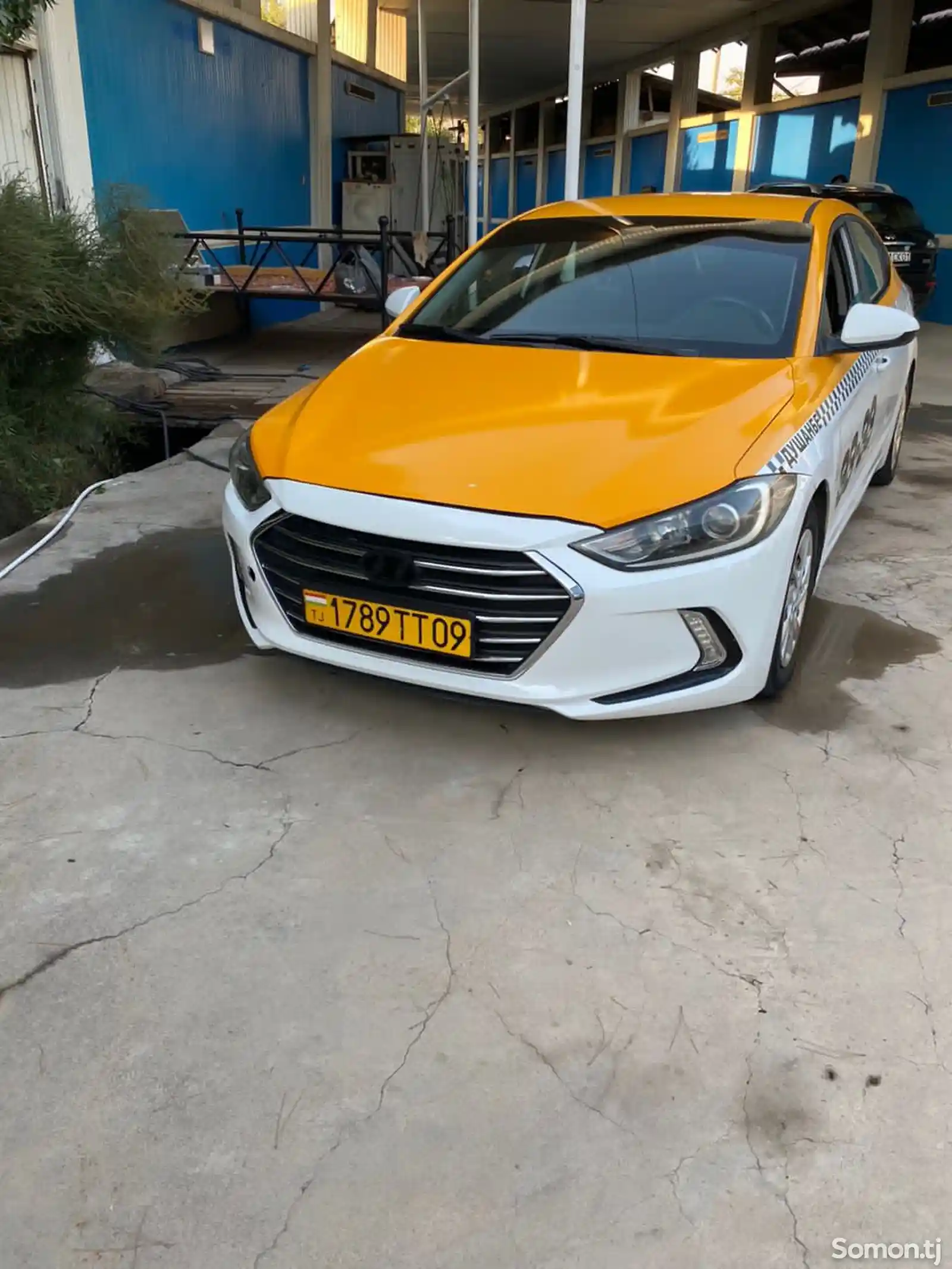 Hyundai Elantra, 2017-1