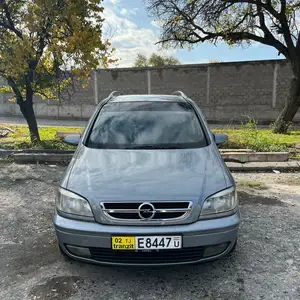 Opel Zafira, 2005