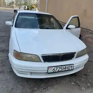 Nissan Cefiro, 1995