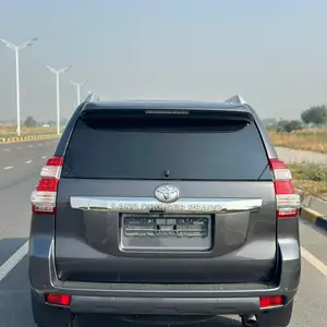 Toyota Land Cruiser Prado, 2017