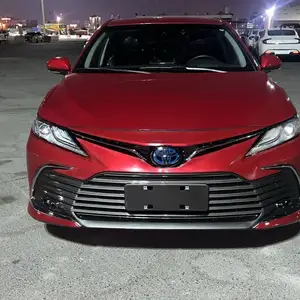 Toyota Camry, 2019