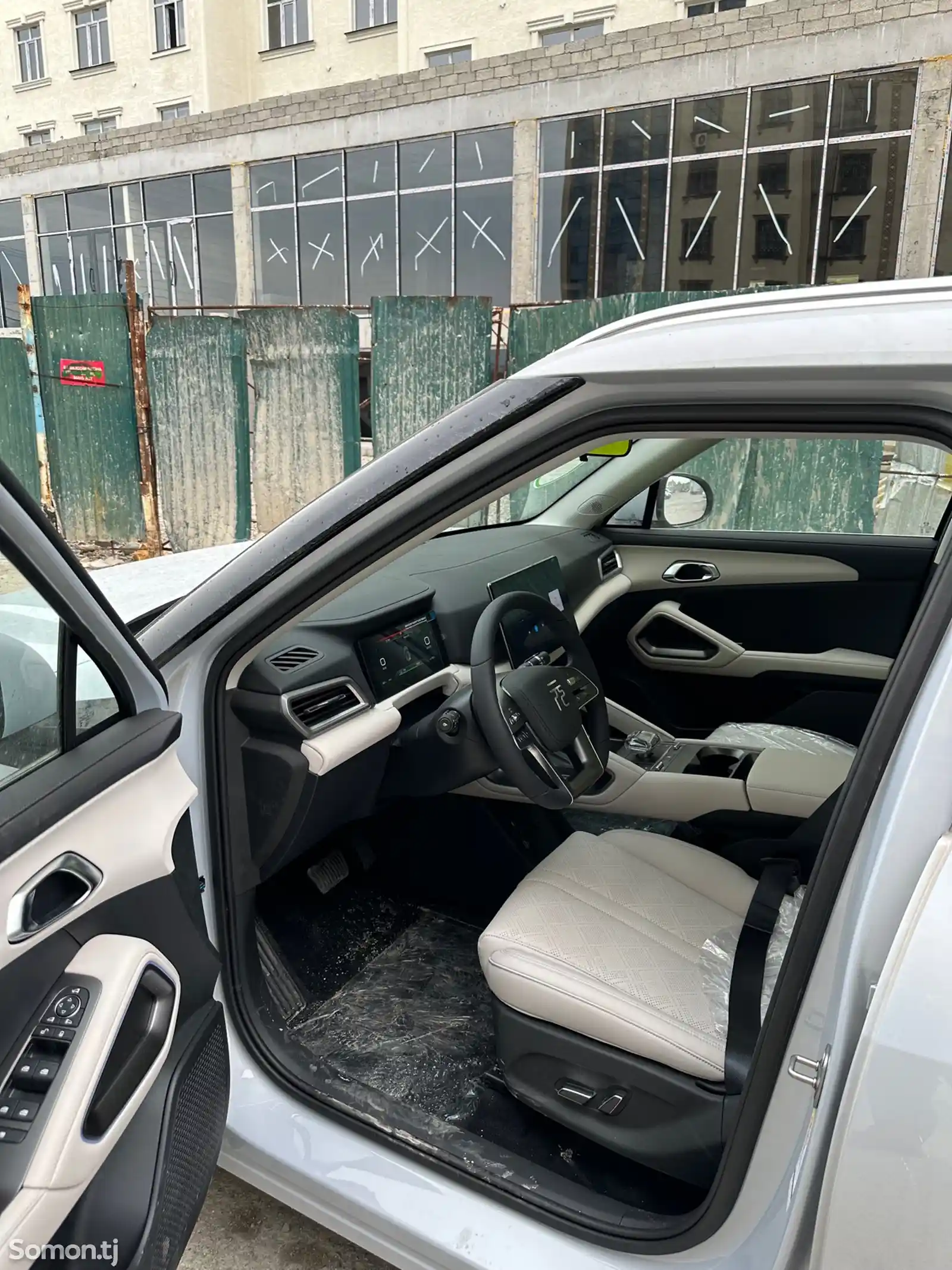 BYD UP Luxe, 2024-7