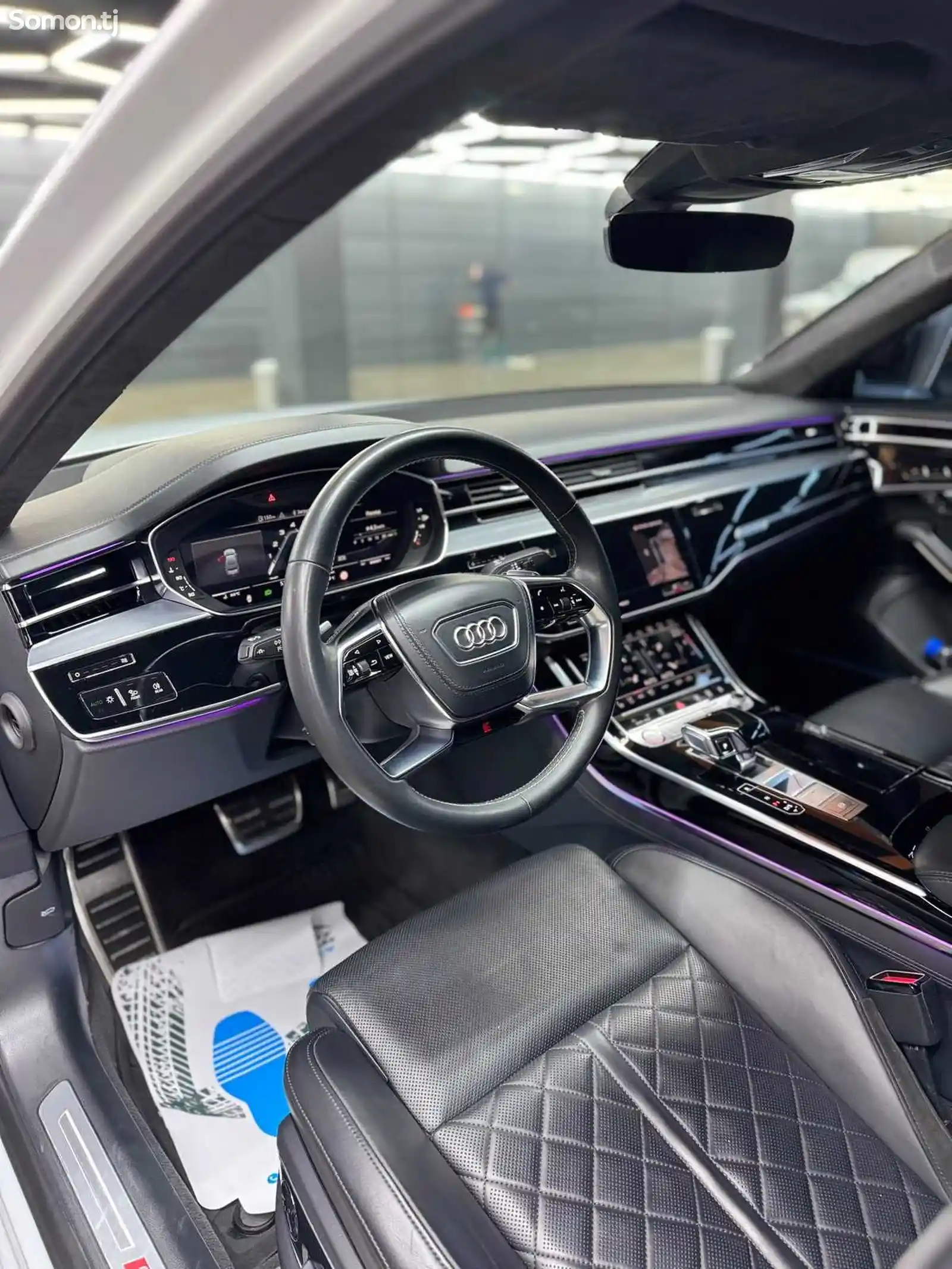 Audi S8, 2020-4