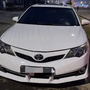 Toyota Camry, 2012