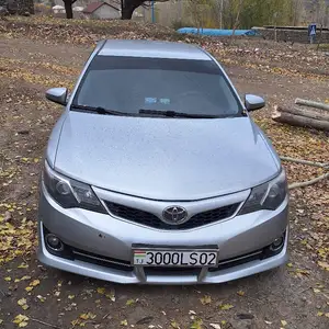 Toyota Camry, 2012