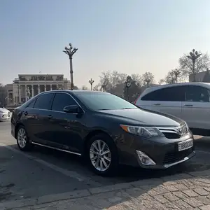 Toyota Camry, 2012